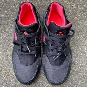 Youth Huarache Nike Sneakers